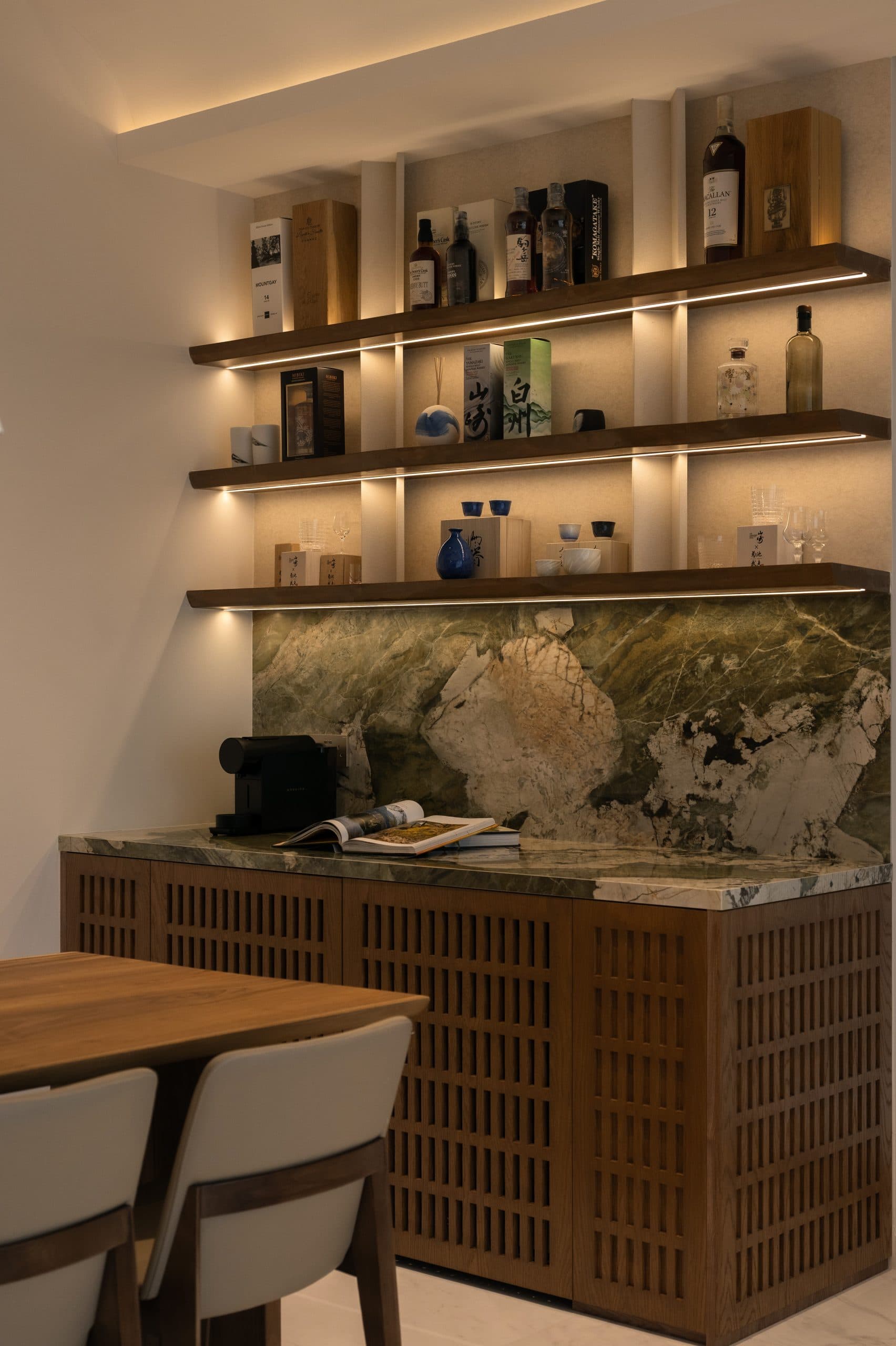Jade-Oak, ruang makan, foto 2